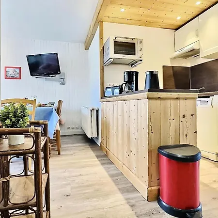 Apartment Les Roches Rouges A Ou B - Agreable De 4 Pieces Pour 8 Personnes A Proche Des Commerces Et Des Pistes Dans Le Quartier Du Lavachet Mae-1994 Tignes