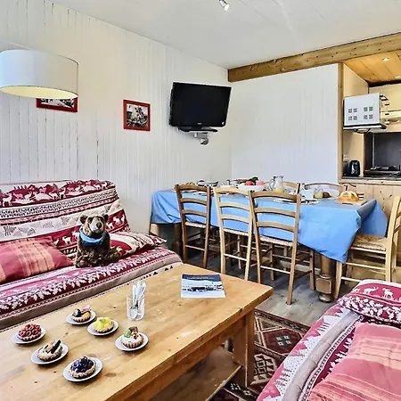 Apartment Les Roches Rouges A Ou B - Agreable De 4 Pieces Pour 8 Personnes A Proche Des Commerces Et Des Pistes Dans Le Quartier Du Lavachet Mae-1994